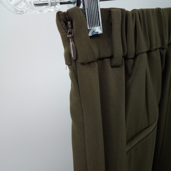 Uniqlo Olive Green Capri Pants Coo lats S Career Work Summer Spring Fall - Picture 8 of 8